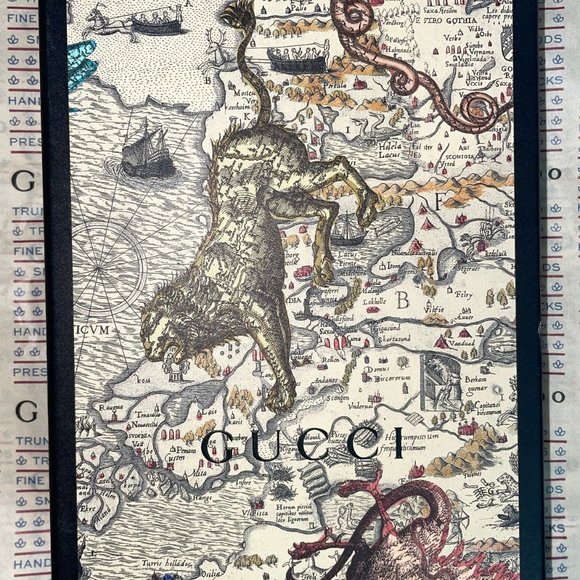 Gucci Limited Edition USB Portable Charger - Picture 4 of 5